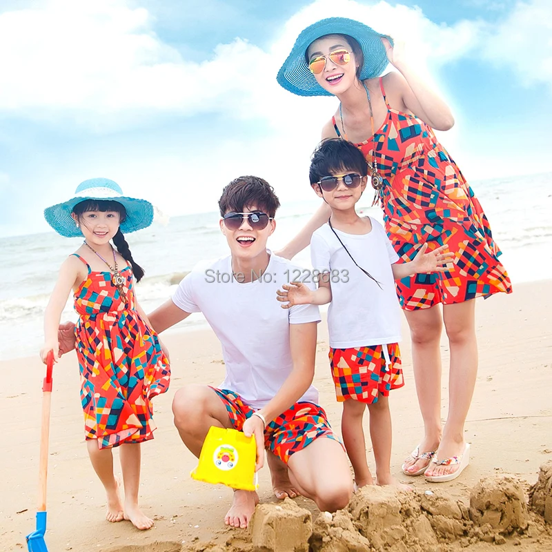 Новая летняя Клетчатая одежда в богемном стиле для мамы и дочки костюмы папы сына