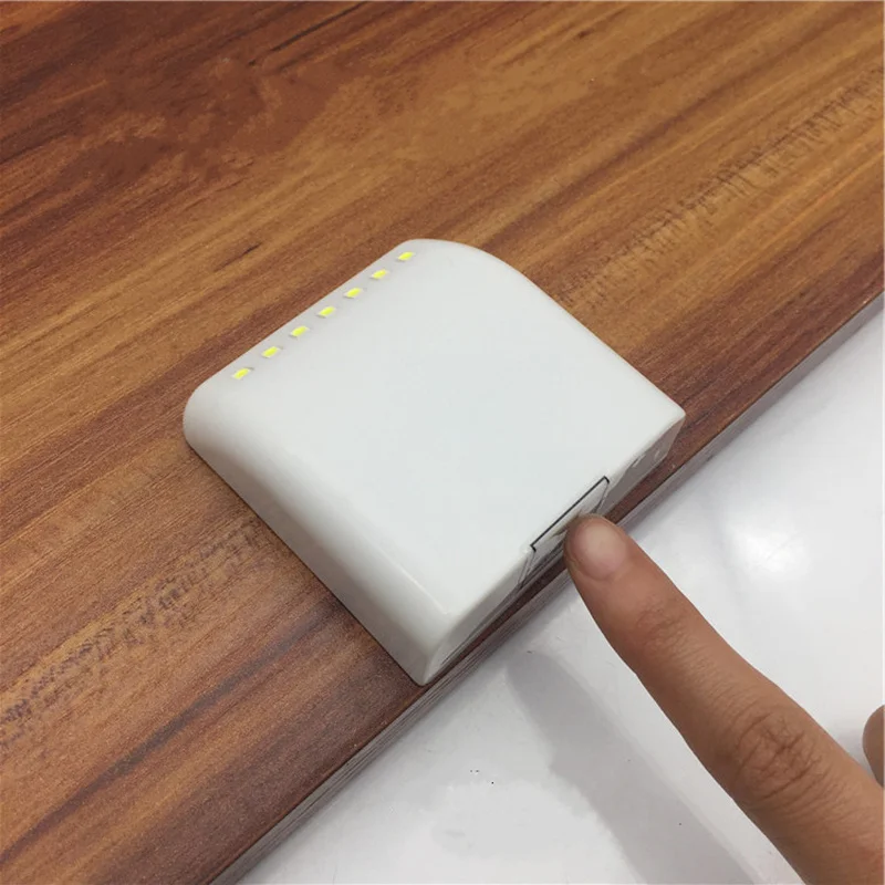 2 шт. Универсальный светодиодный сенсорный светильник с внутренними петлями