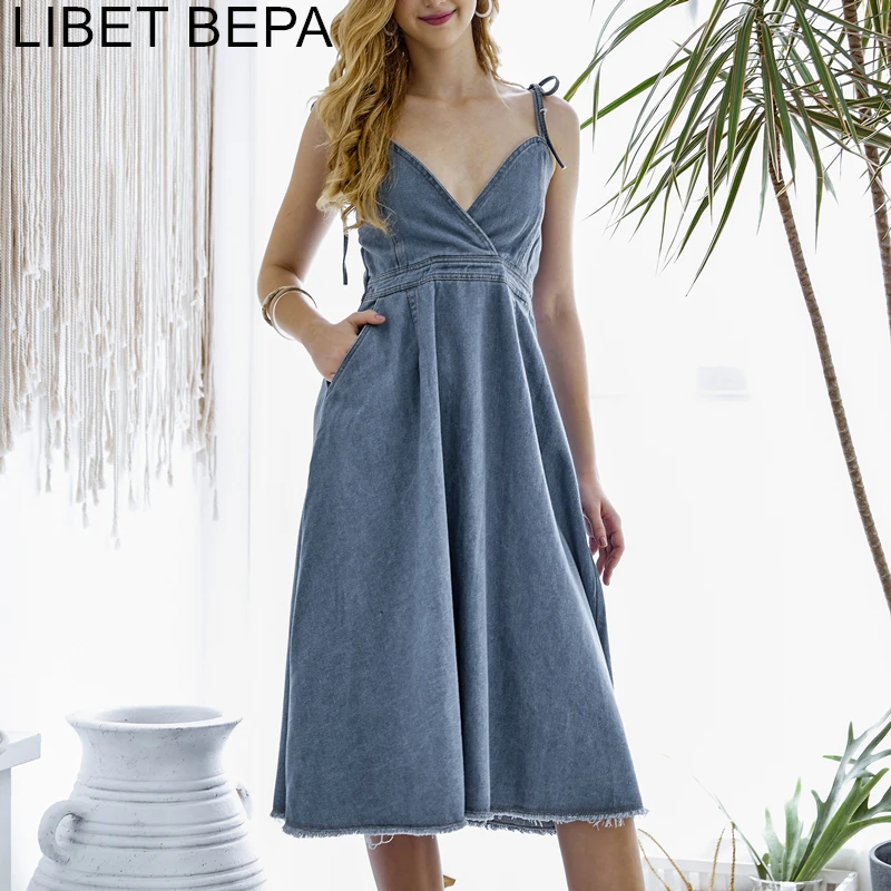 

2021 New Spring Summer Women Dress Preppy Stlye Casual V Neck Spaghetti Strap Denim A-Line High Waist Backless Midi Dress DR6017