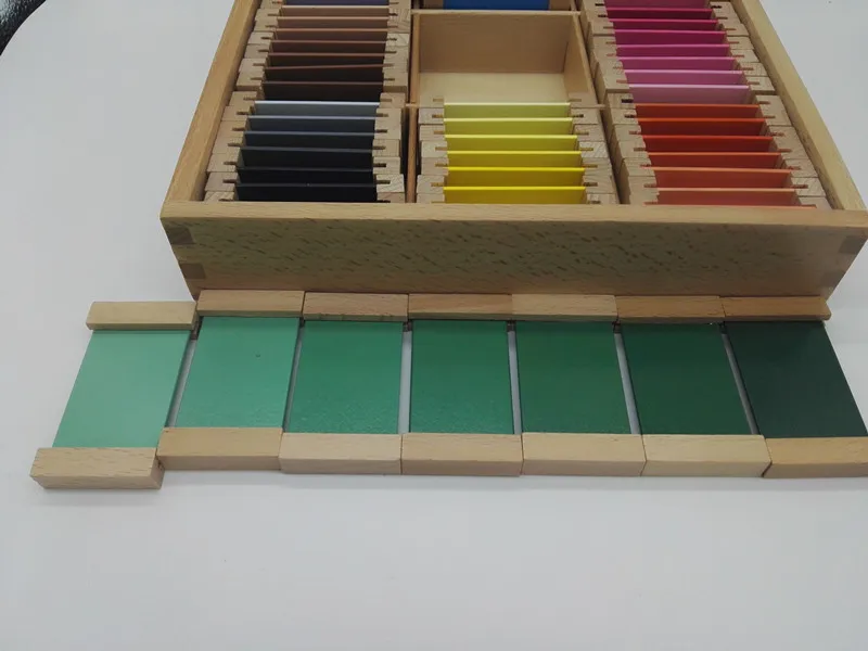 Деревянная детская игрушка Монтессори деревянная цветная коробка для планшета