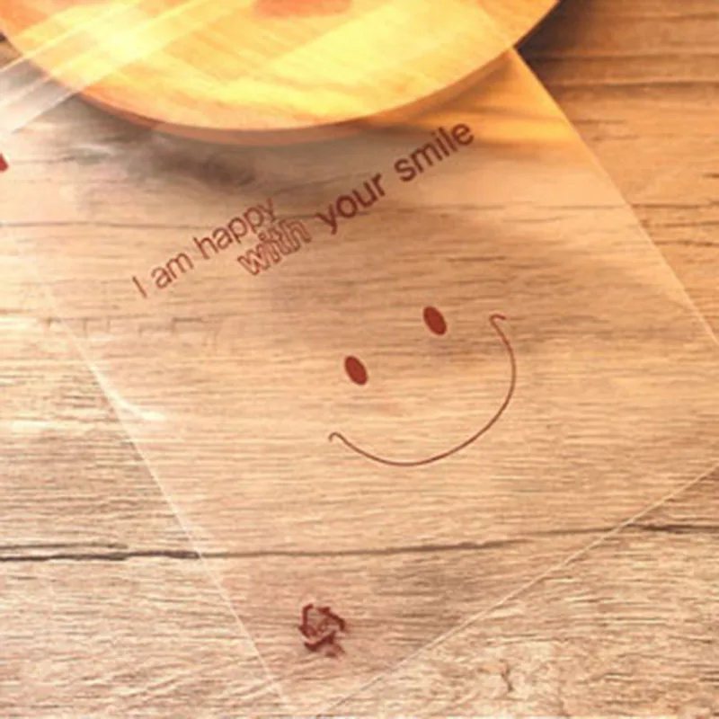 50 шт. 10x10 Smile Мультфильм Самоклеящиеся Пластиковые Упаковочные пакеты DIY конфеты