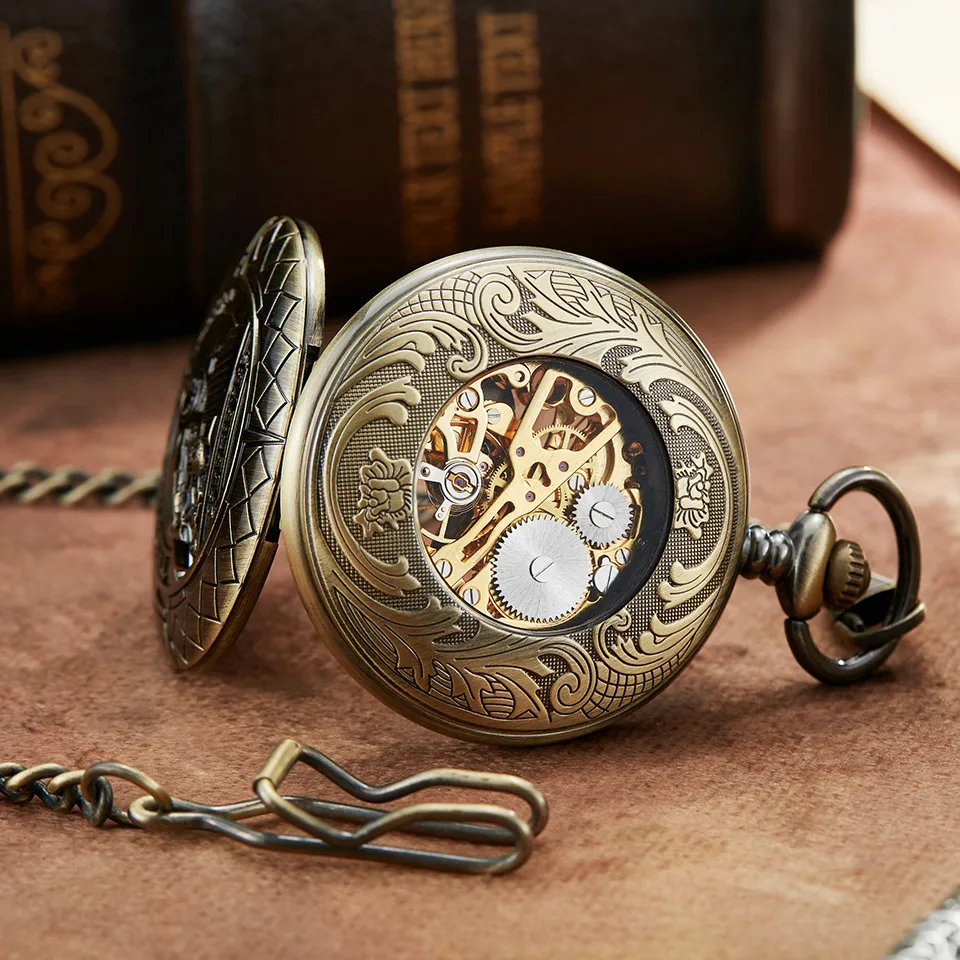 Retro Locomotive Mechanical Pocket Watch The Polar Express Design Bronze Hollow Skeleton Mens New Mechanical Pocket Watch Chain