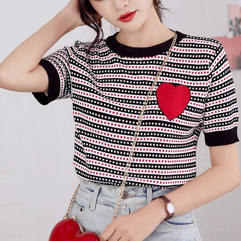 Женская футболка в полоску летняя повседневная карамельного цвета с сердечками