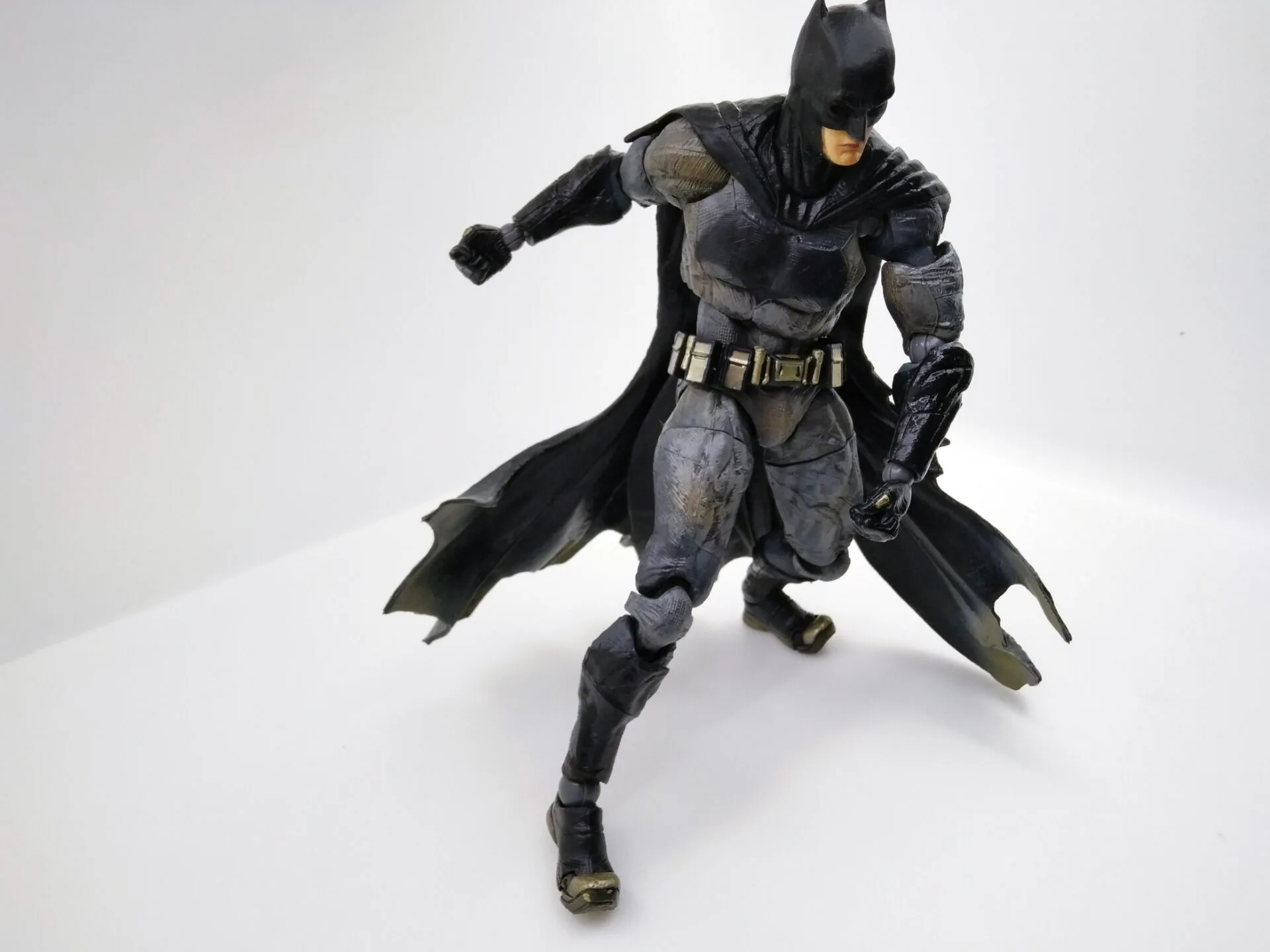 Экшн-фигурка PLAY ARTS Лига Справедливости 25 см Бэтмен знак в фильме против Супермена