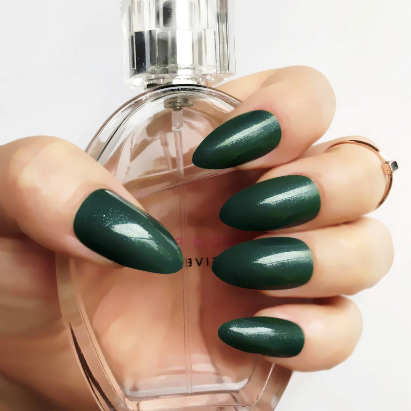 

Blackish green Stiletto False Nails Sharp Curve Simply Shiny Water drop shape 24pcs Fake Nails for daily wear On the Nail Tree