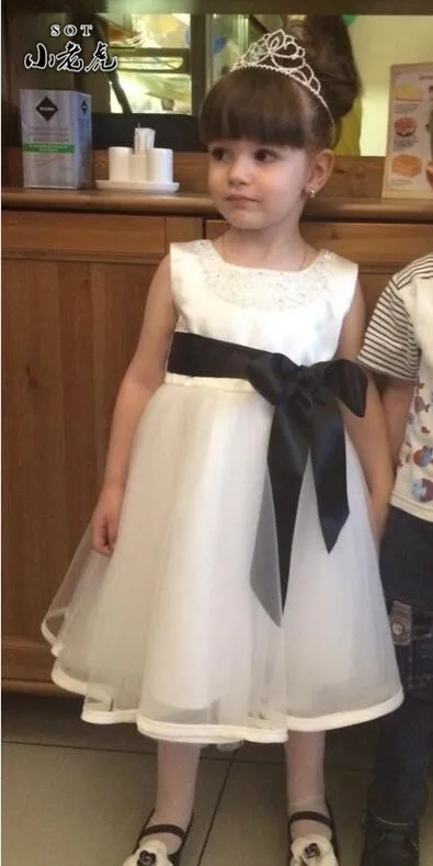 Скидки 2017 розничные платья для девочек детское праздвечерние чное платье летнее