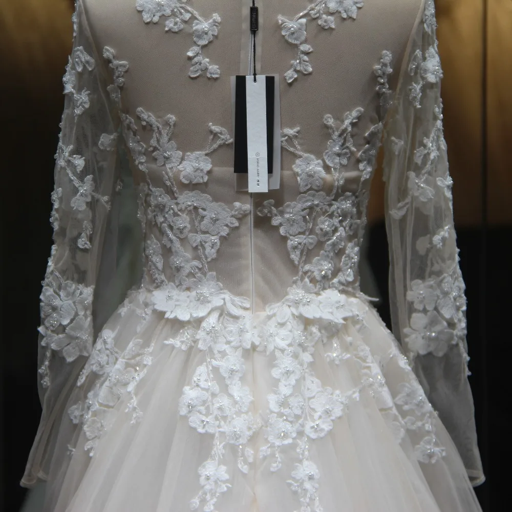 Сдержанное свадебное платье с длинным рукавом на молнии сзади винтажная