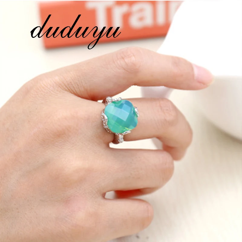 Женское кольцо принцессы Kate Green Gem серебряное с зеленым кристаллом ювелирное