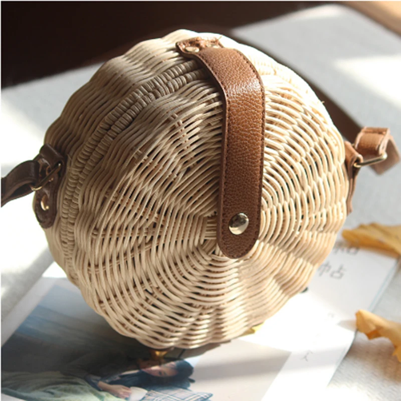 

2019 Women Straw Bag Rattan Beach Handbag Small Circle Lady Vintage Crossbody Handmade Knitted Shoulder Bags ZLQ062