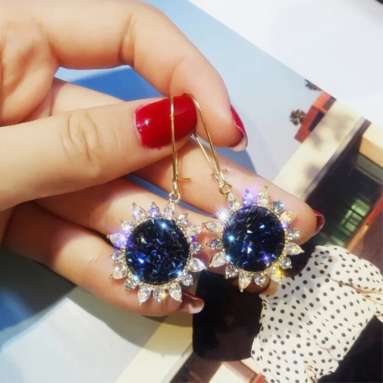 

2020 New Fashion jewelry Sun flower inland zircon earrings female Crystal from Swarovskis Temperament Fit Women For Party