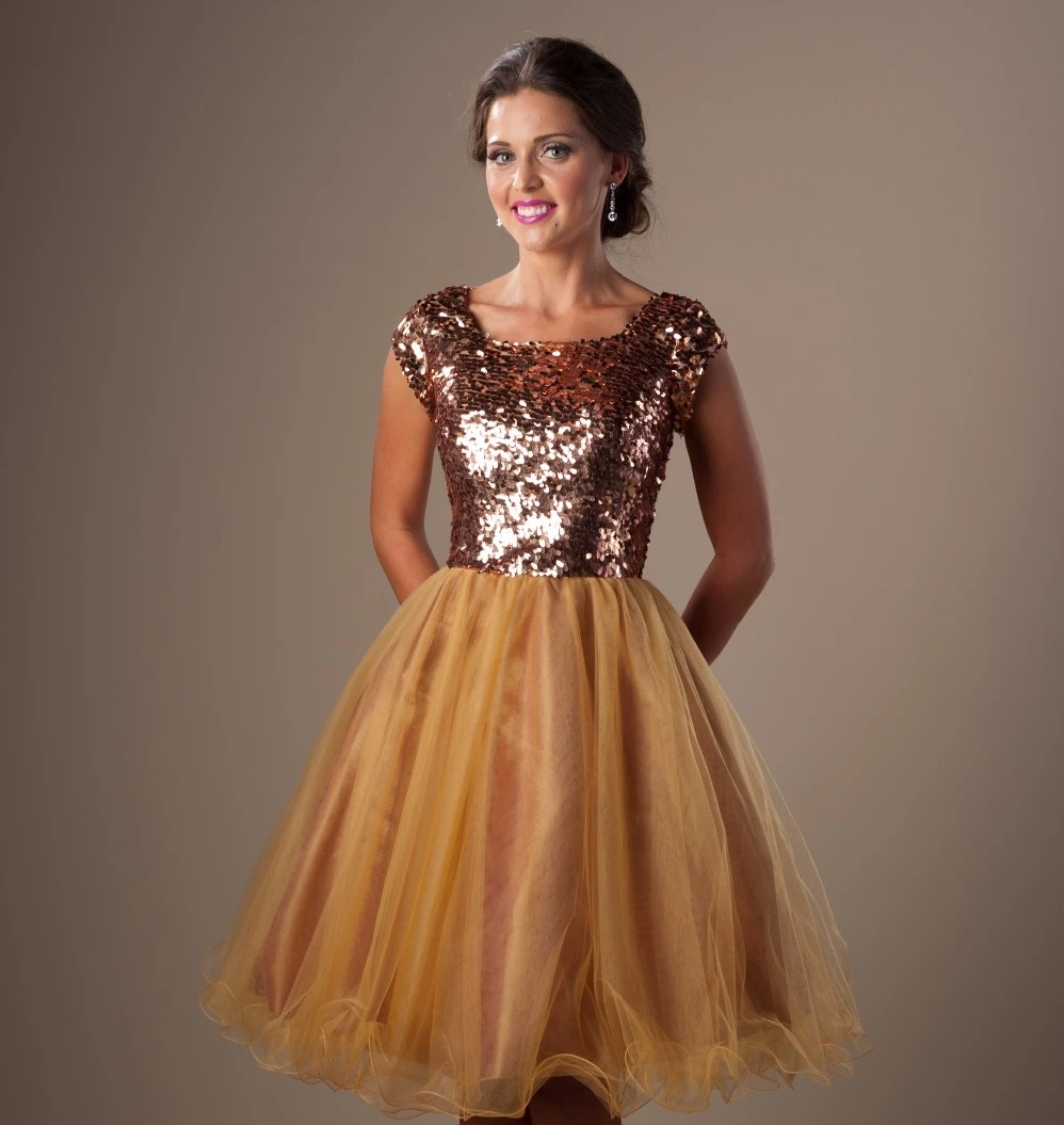 Черный юниоров короткие скромное На Выпускной платья с Кепки рукава квадратный