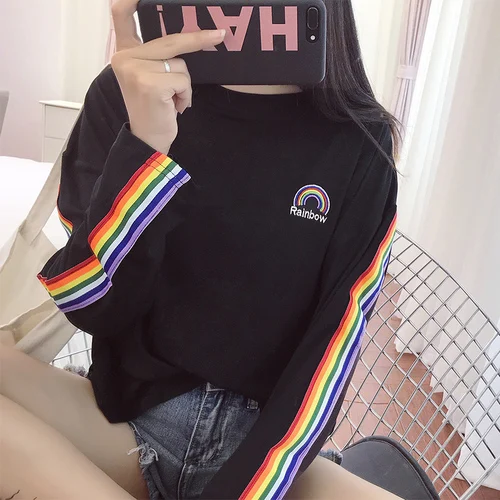 black Футболки в радужную полоску Kawaii с длинным рукавом мягкие свободные с вышивкой в Корейском стиле женские футболки милые модные женские футболки подходят ко всему - Цвет: black