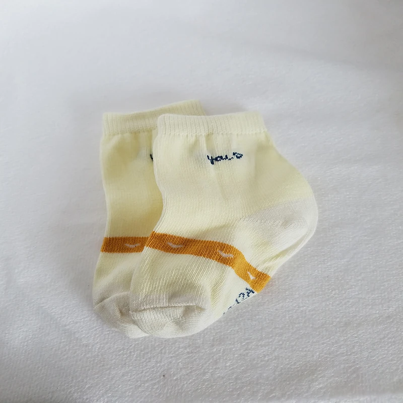 Мягкие весенне-осенние детские носки и чулочно-носочные изделия для младенцев