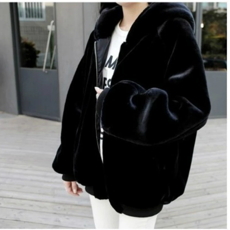 Женская куртка из искусственного меха осенне-зимняя с капюшоном | одежда