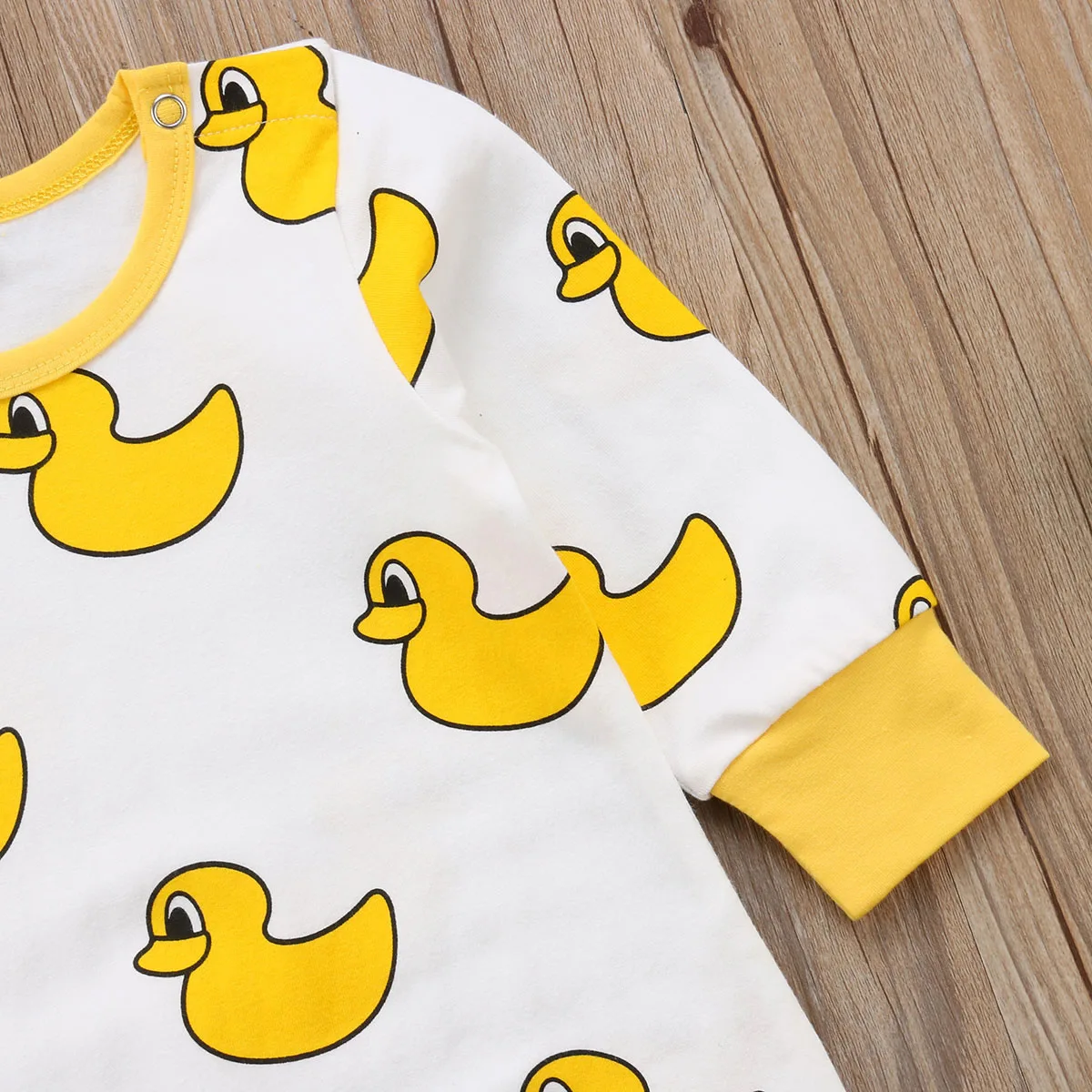 Одежда для маленьких мальчиков и девочек комбинезон с рисунком утки длинными