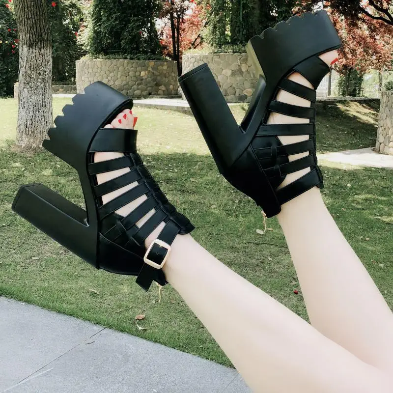 Женские босоножки на высоком каблуке 15 см черные сандалии-гладиаторы Новинка