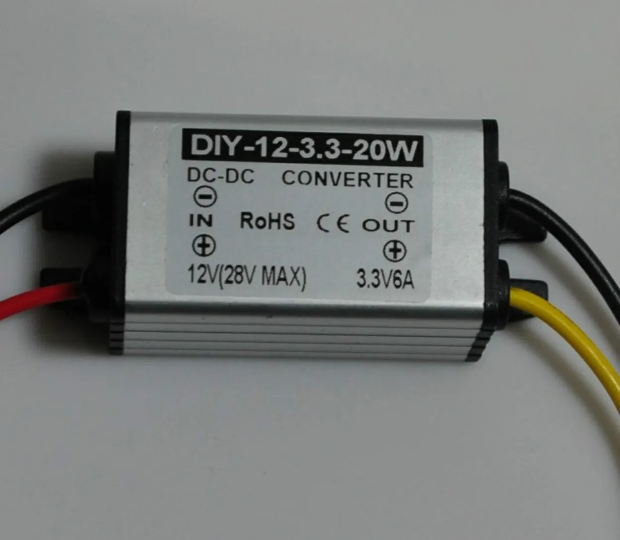 

12 В 24 В (6 в-28 в) понижающий 3,3 В 6 А 20 Вт Реверсивный преобразователь Реверсивный Водонепроницаемый регулятор напряжения 100 шт.