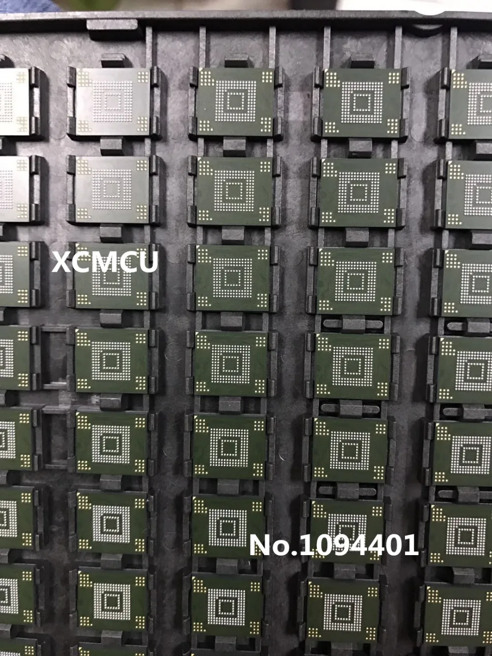 

1 шт. * Новый KLMCG8GEAC-B001 64 Гб KLMCG8GEAC B001 BGA Chip