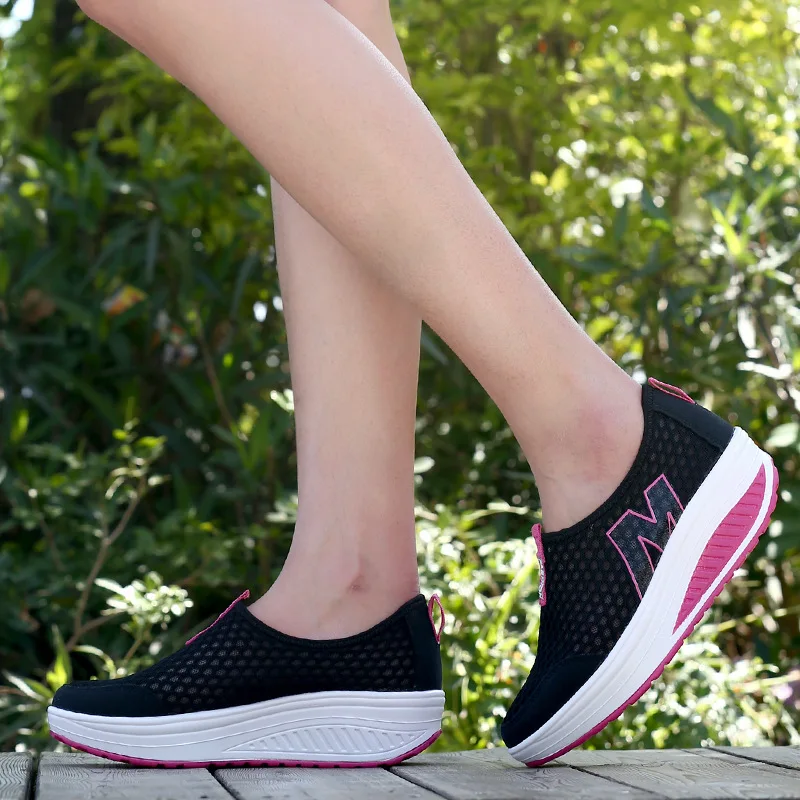 Женская спортивная обувь удобная сетчатая на плоской платформе прогулочная |