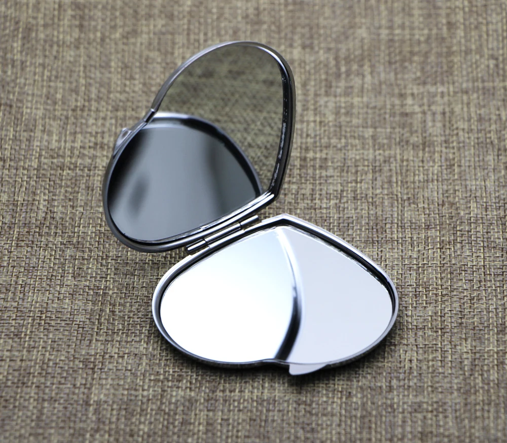 Серебряное компактное зеркало с карманом в форме сердца + Полимерная эпоксидная