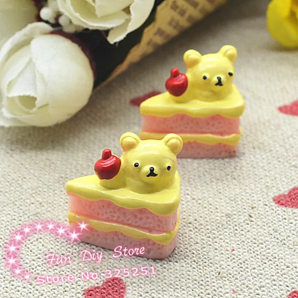 

resin flat back cake with bear cabochon for decoration 15*20mm
