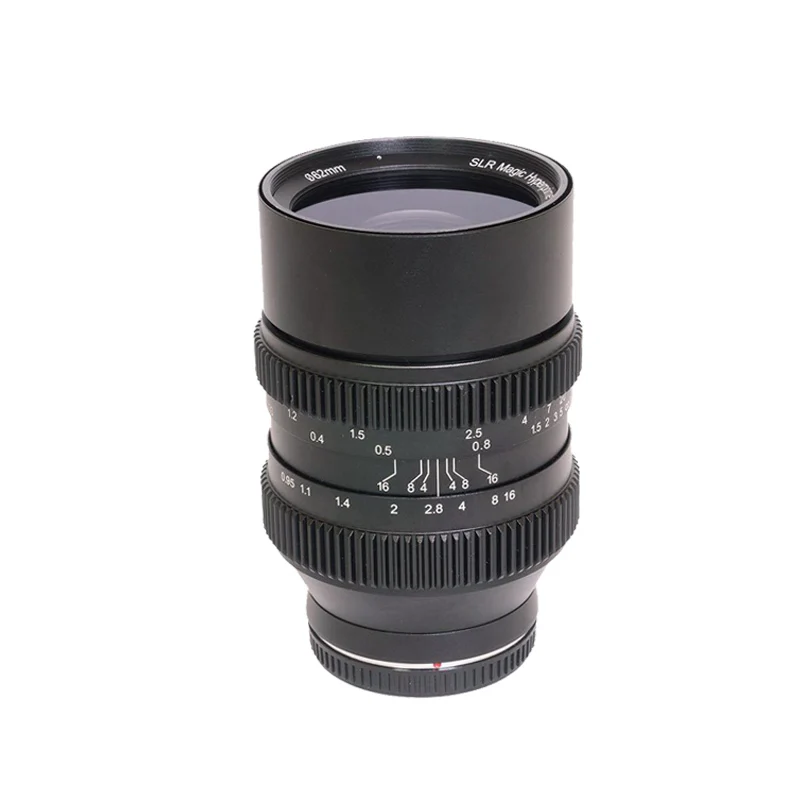 Объектив SLR Magic Cine 35 мм T0.95 Mark II Hyperprime для установки на четыре четверти |