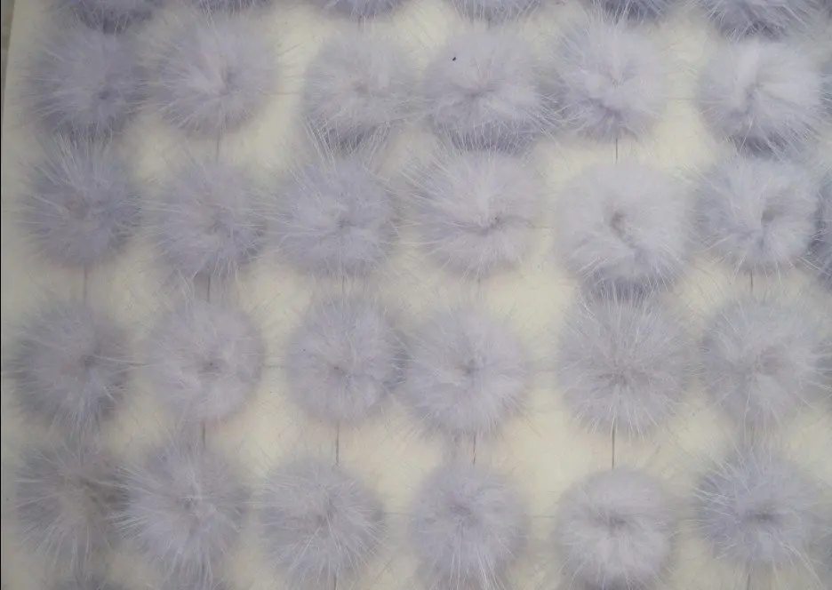 Free shipping!!!! Wholesale100pcs/ lot light purple Fluffy Mink Fur Ball Black pom pom