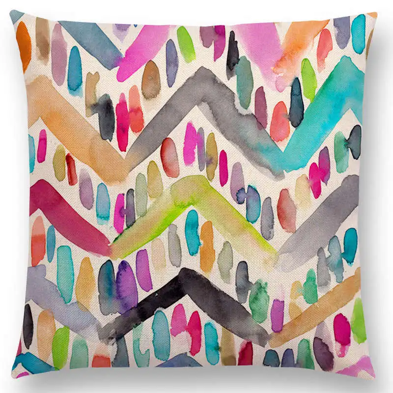 Чехол для диванной подушки карамельного цвета с рисунком шеврон волн кораллов