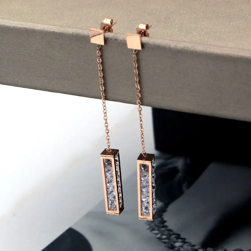 Модные ювелирные изделия темпераментная супервспышка 5 циркониевых кулонов