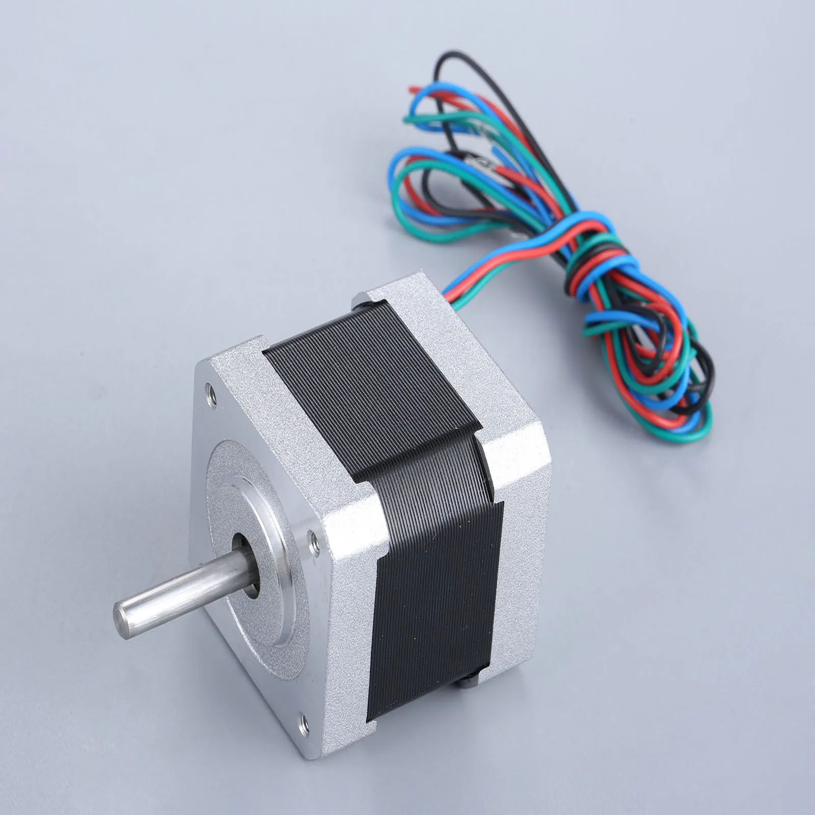 Фото Nema 17 шаговый двигатель 6V 1.2A 60 мм 1 8 градусов 2 фазы 53 кг. см 4 провода для 3D принтера Nema 17 шаговый двигатель 6V 1.2A 60 мм 1 8 градусов 2 фазы 53 кг. см 4 провода для 3D принтера