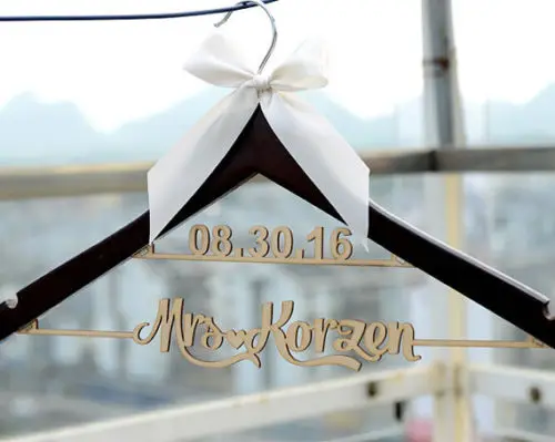 Подгоняемая деревянная Свадебная Вешалка с именем Персонализированная датой и