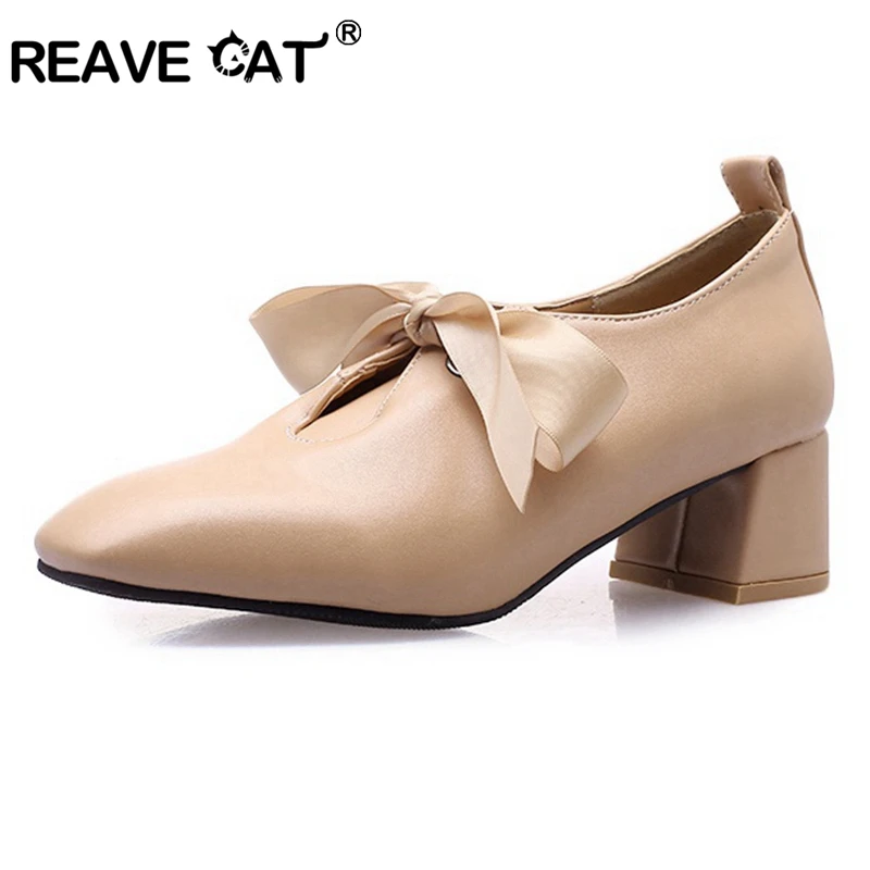 Женские туфли на среднем каблуке REAVE CAT новые весенне летние больших размеров 30 45