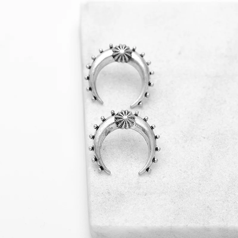 Srcoi Ретро полумесяц серьги в форме Луны из металлического сплава цвете Антик