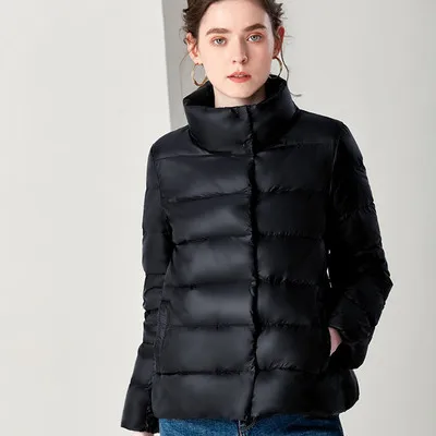 black Короткое женское зимнее 90% белое пуховое пальто и тонкая хлопковая стеганая куртка Осенняя Куртка стильная уличная одежда - Цвет: black