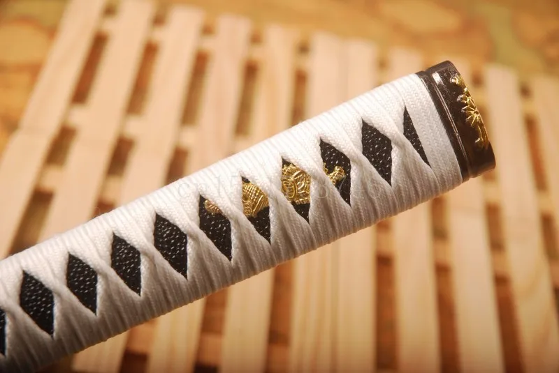 Деликатная прямая ручка Tsuka для японского меча катана белый шелк Ito& Имитация Черный Rayskin& сплав Fuchi Kashira фитинг