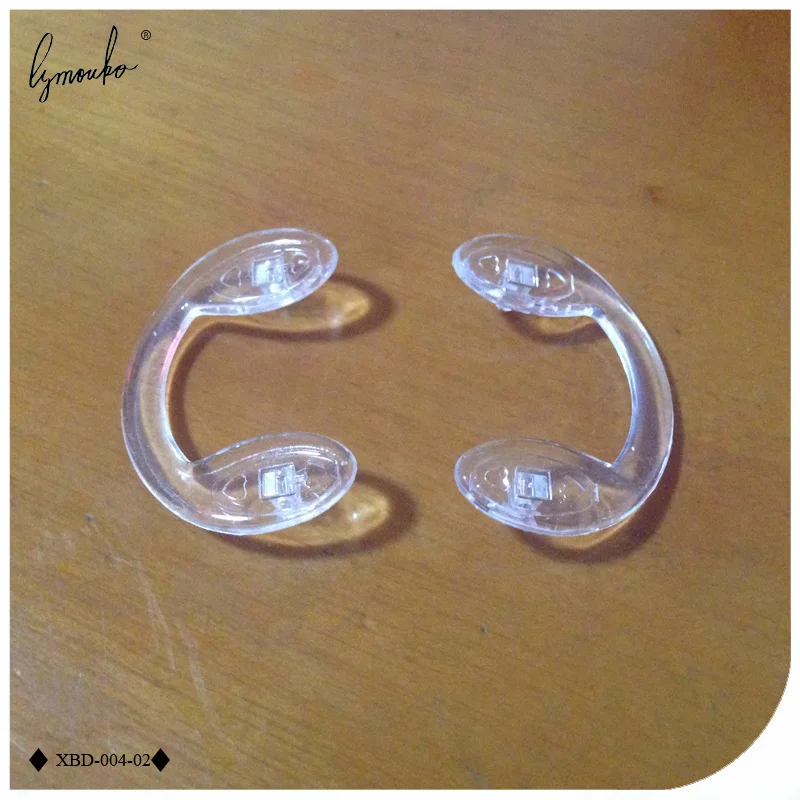 

Lymouko 2pcs/Lot U Style Silicone Conjoined Eyeglass Soft Nose Pads for Kid Children On Glasses Translucent Anti-Slip Nose Pad