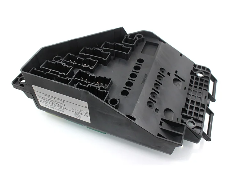 1 комплект моторного отсека коробка плавких предохранителей в сборе 6 шт. 11 реле 9