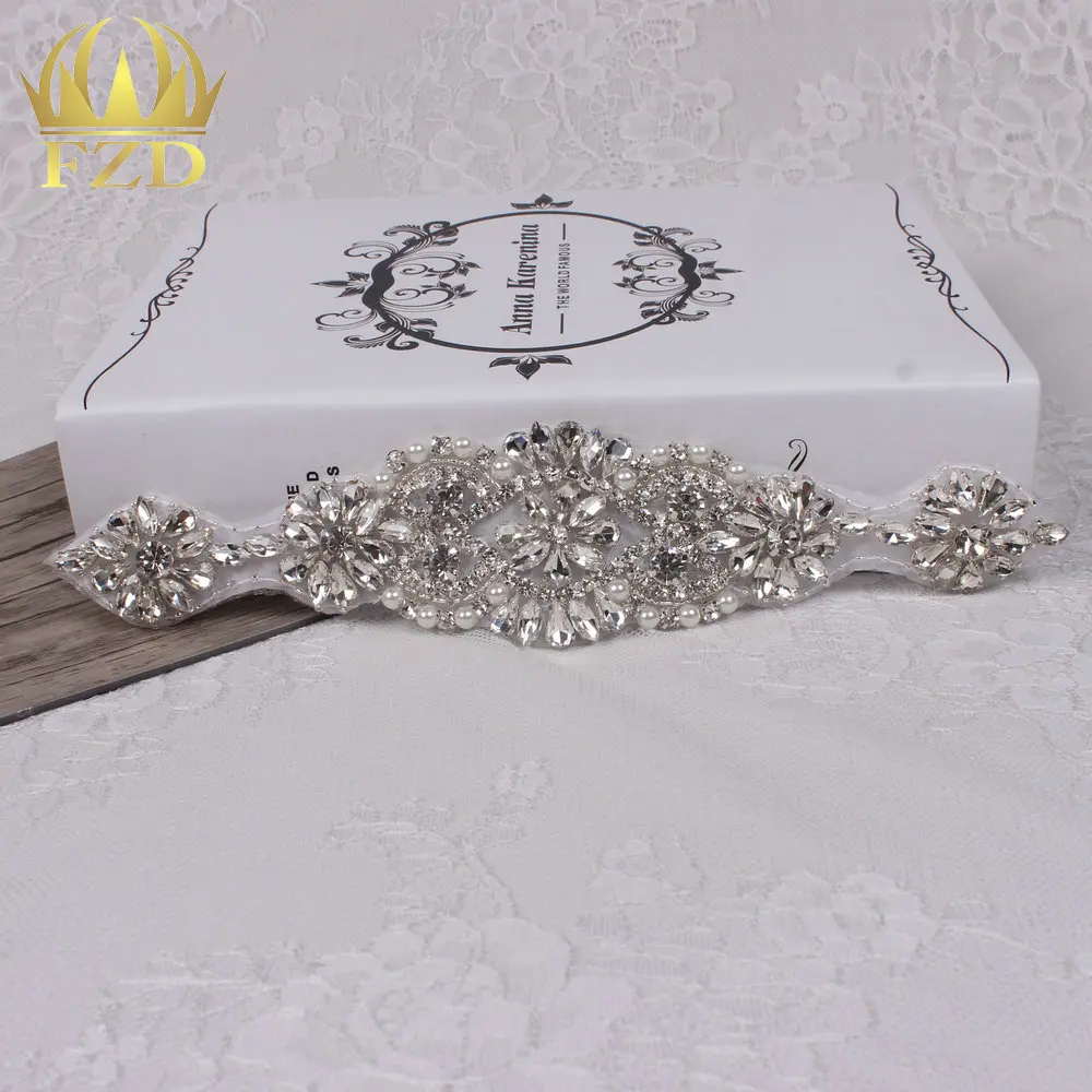 (30pieces) Wholesale Sewing On Hot Fix Bridal Beaded Appliques Patch for Wedding Dresses Sash Garments and Accessories | Дом и сад