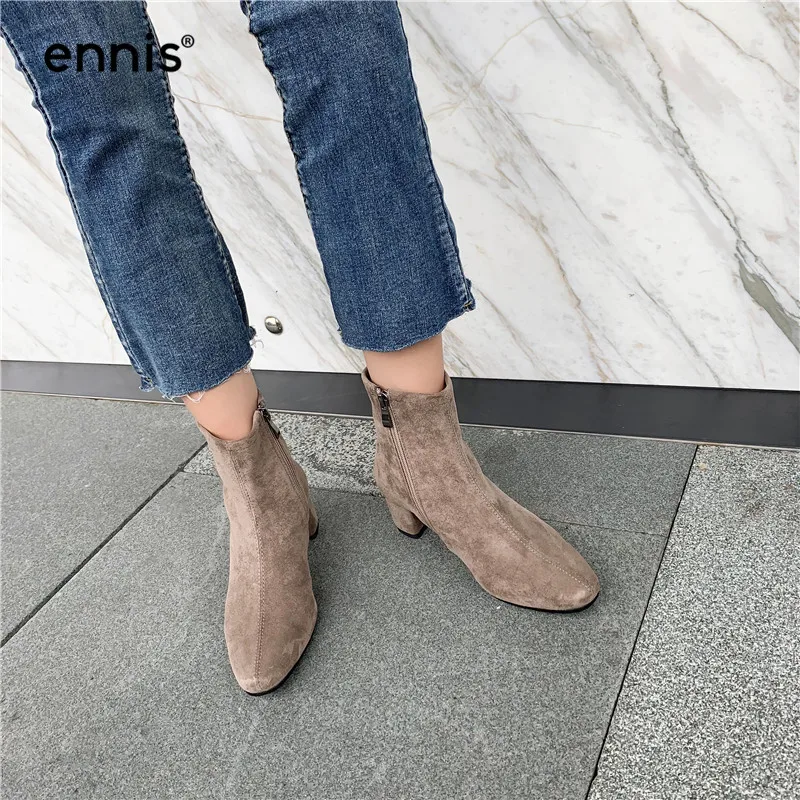 ENNIS/; осенние женские ботильоны; повседневные замшевые ботинки на толстом каблуке; женские ботинки с круглым носком; модная обувь в европейском стиле; A958