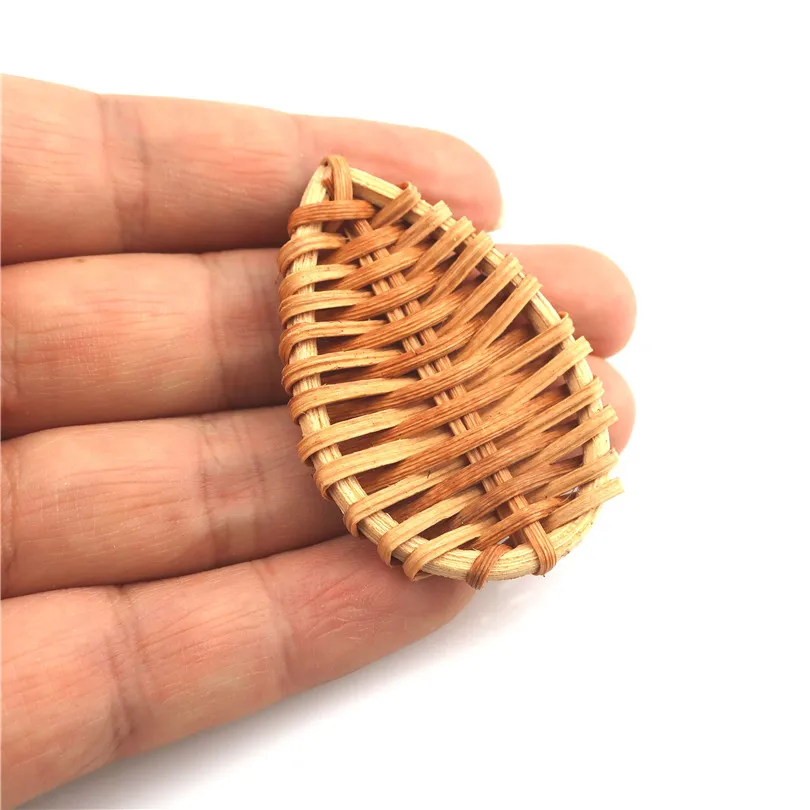 2 шт. ручной работы плетению ротанга в форме капли воды талисманы формы бусины для
