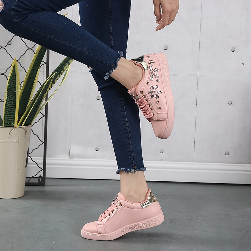 YWEEN Brand New Women Flat Shoes Women Pearl Espadrille Soft Leather Rhinestone Sneaker Shoes Female Round toe loafers