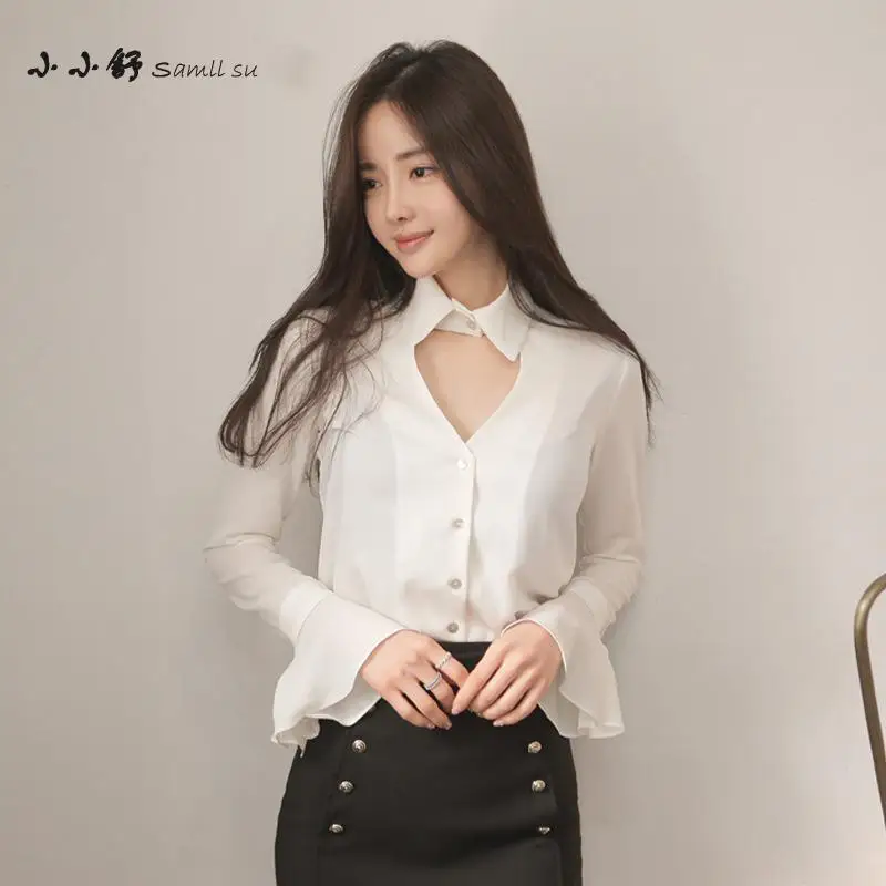 Женское платье рубашка с V образным вырезом черное офисное мини расклешенным