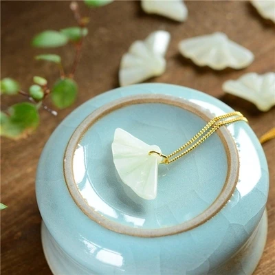 

Natural JADESt pendant carved white small fan Pendant Necklace exquisite elegant female jewelry gift clavicle chain