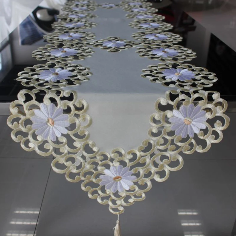 

Ivory Table Runners Modern Luxury Hollow Floral Dining Table Runner Flag Wedding Decoration Hollow Table Overlay Home Textile