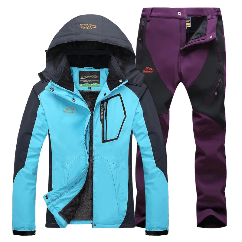 

Autumn and Winter Outdoor Dress With Velvet Heavy Clothes Women's Suits.