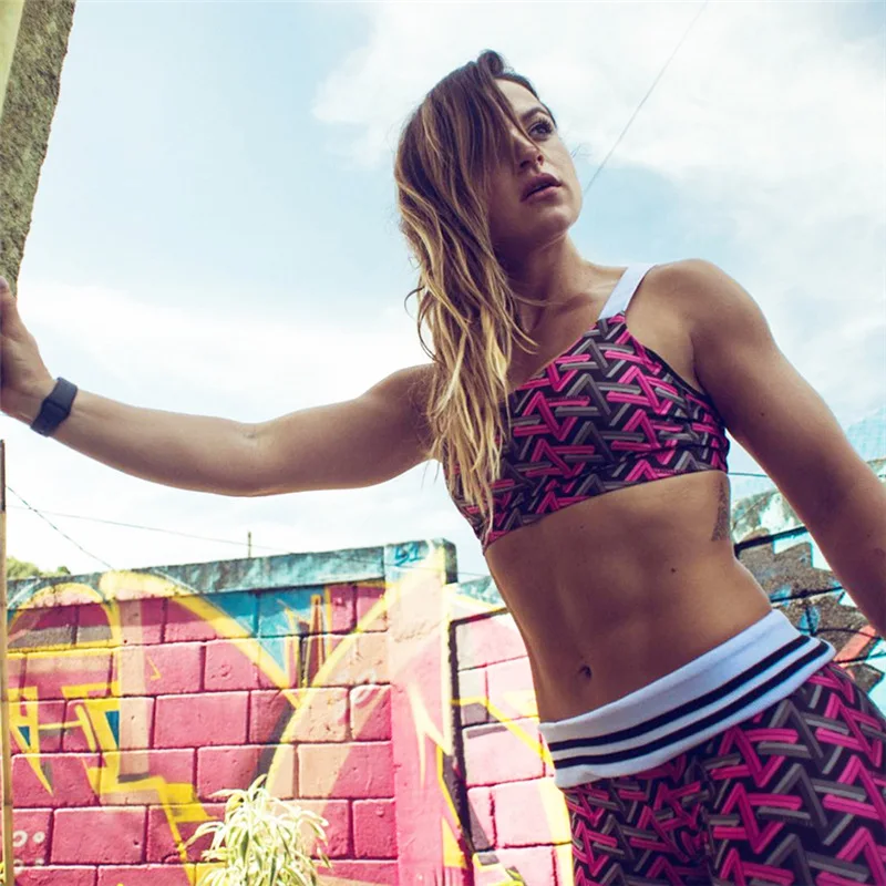 Женский комплект из 2 предметов топ и брюки женский полосатый принт короткий