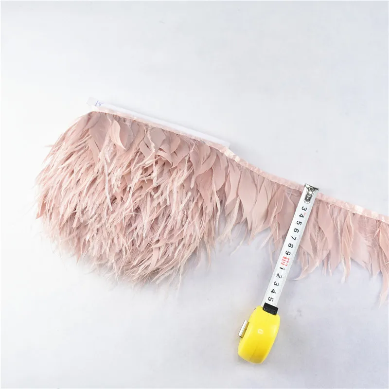 Пушистые страусиные перья индейки Обрезанные палочкой 5 ярдов-10 ярдов 10-15 см