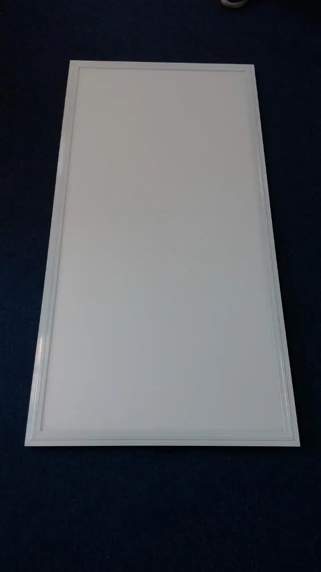 Бесплатная доставка Светодиодная панель с регулируемой яркостью 200x1200 мм хороший