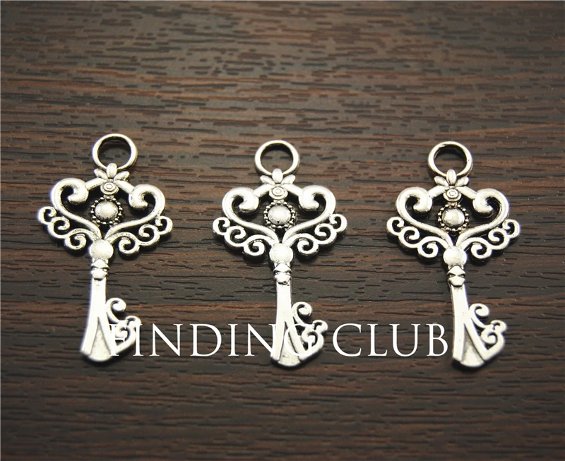 

20 pcs 18x33mm Key Charms Silver Color Plated Alloy Pendant Jewelry Keys Charms A1193