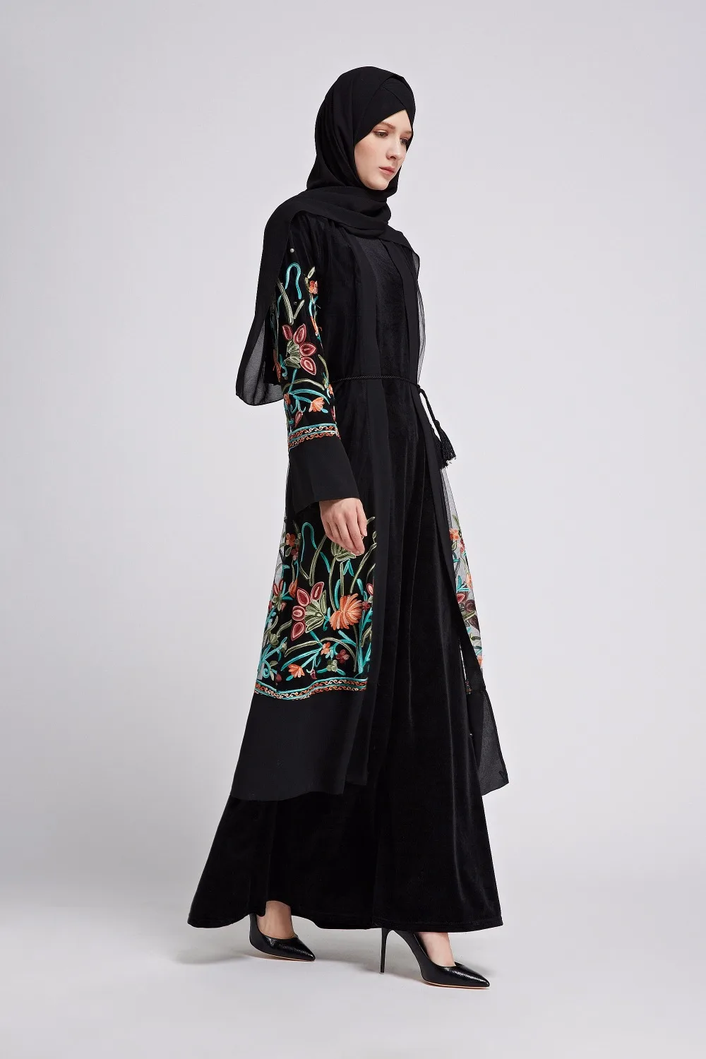 Мусульманское длинное платье с вышивкой Abaya из пряжи цветочным рисунком кимоно